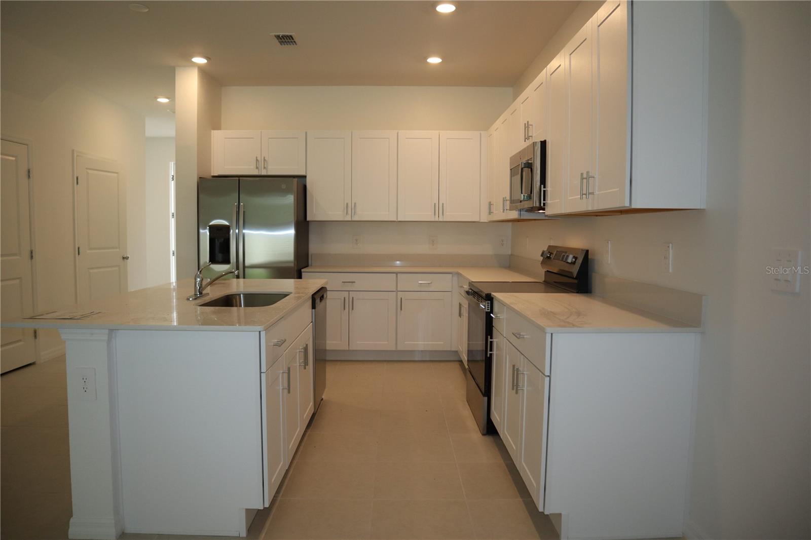 Image 3 of 23 For 3346 Lapis Lake Dr