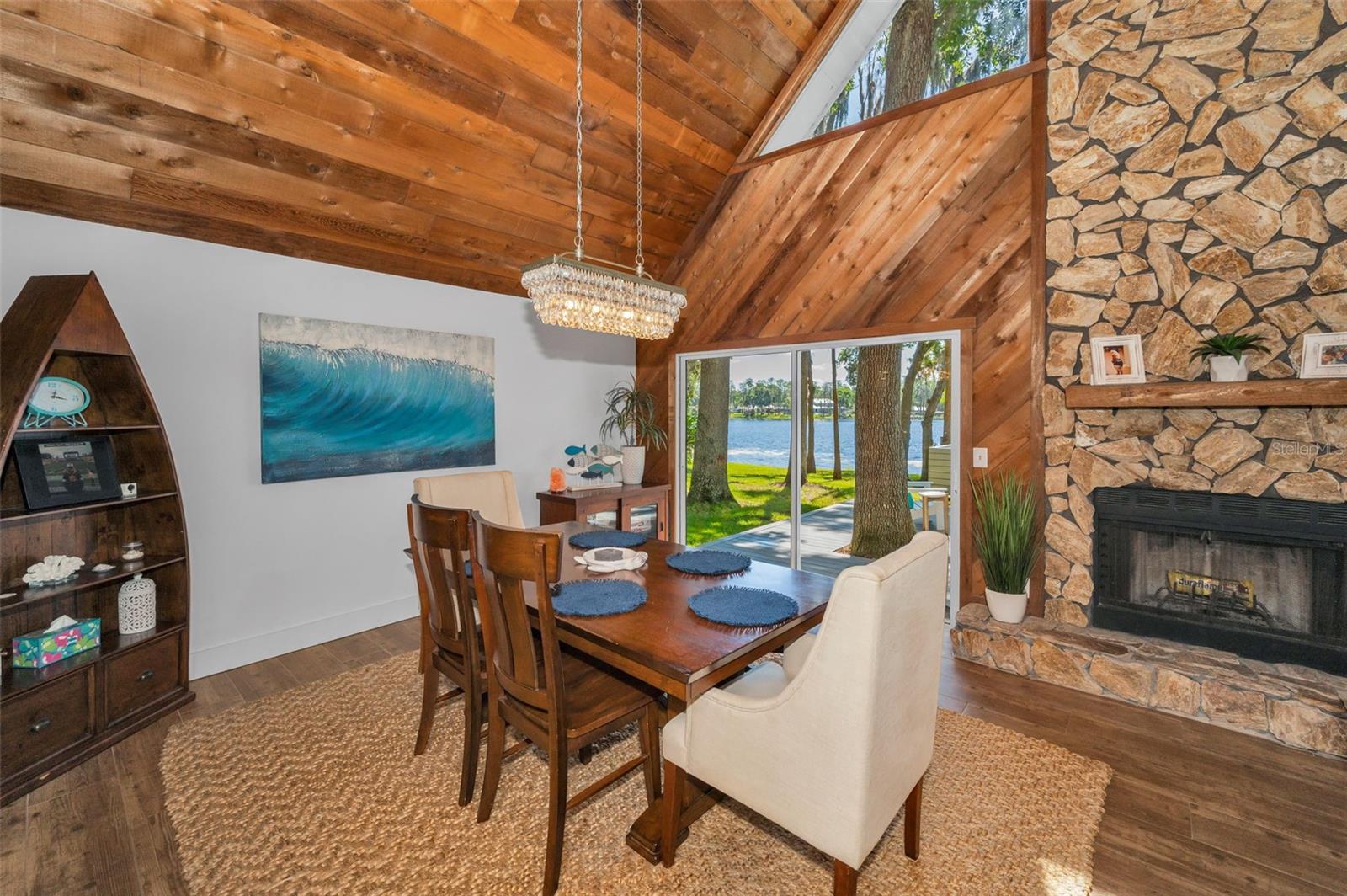 Image 18 of 84 For 16019 Chastain Road