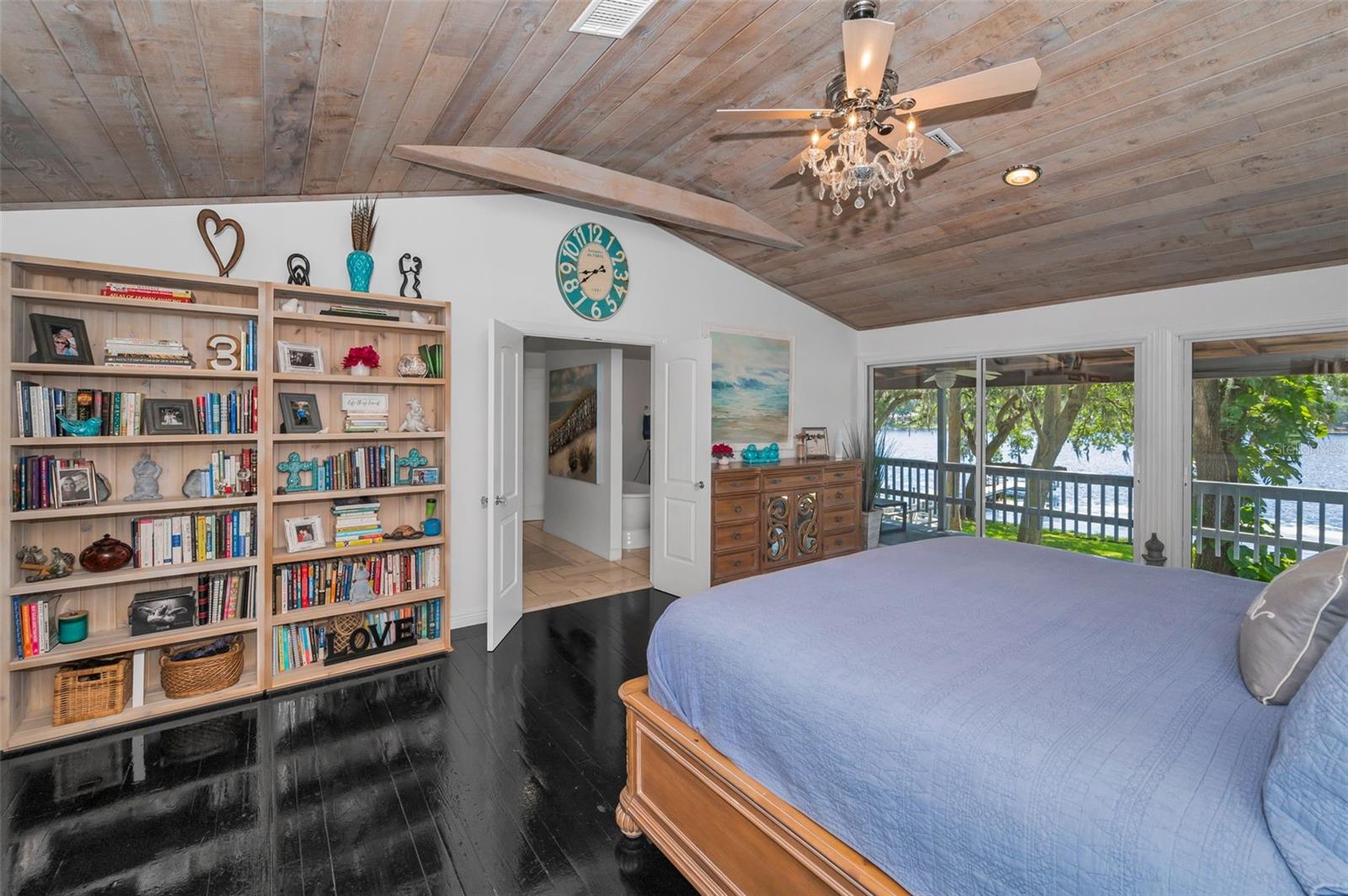 Image 42 of 84 For 16019 Chastain Road