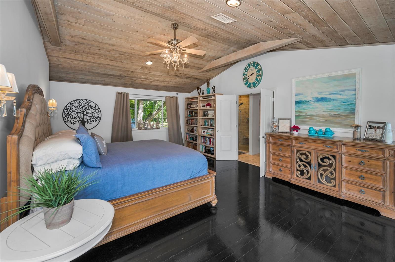 Image 43 of 84 For 16019 Chastain Road