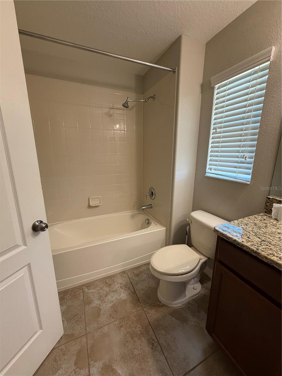 Image 10 of 13 For 2752 Hampton Green Lane