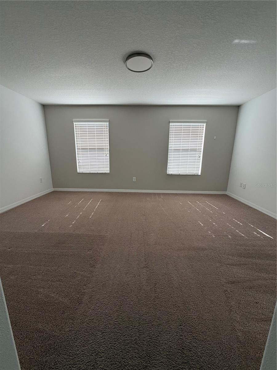 Image 12 of 13 For 2752 Hampton Green Lane