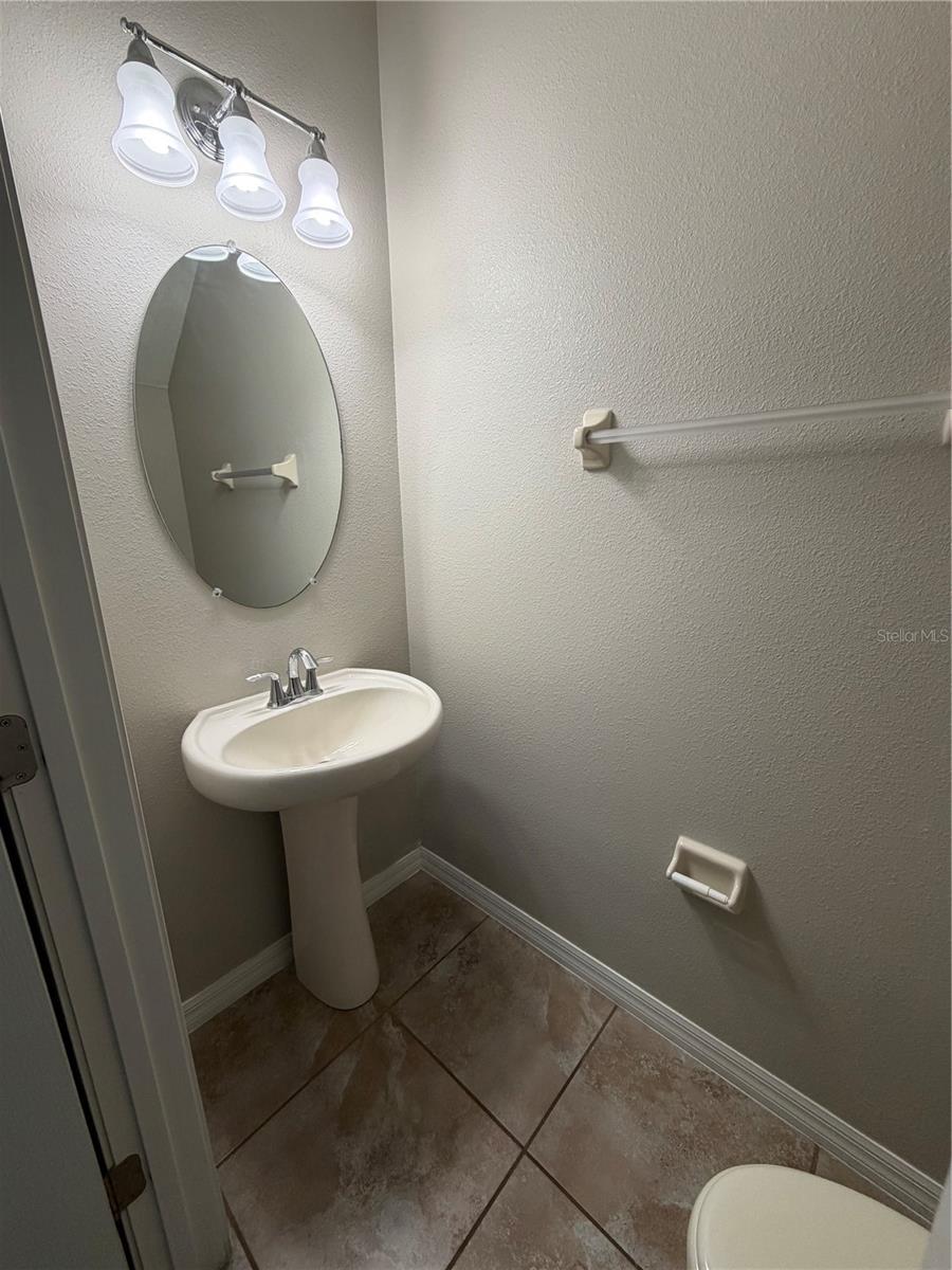 Image 13 of 13 For 2752 Hampton Green Lane