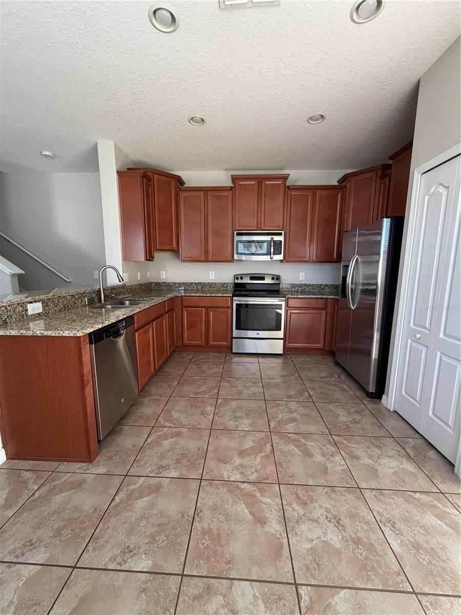 Image 2 of 13 For 2752 Hampton Green Lane