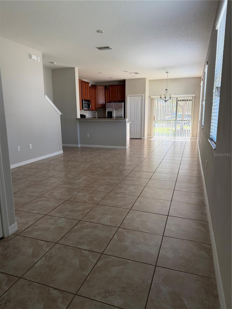 Image 4 of 13 For 2752 Hampton Green Lane