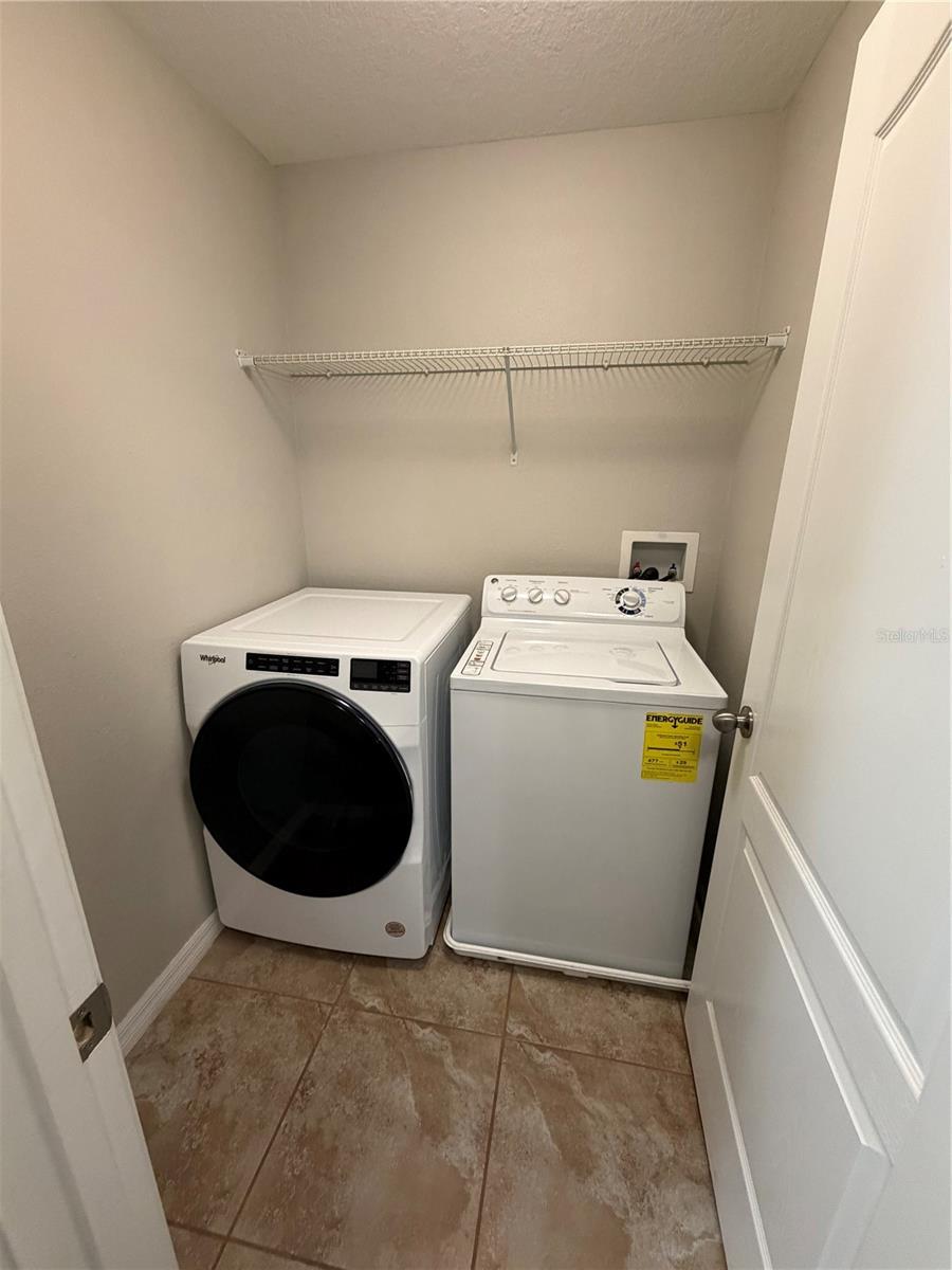 Image 6 of 13 For 2752 Hampton Green Lane