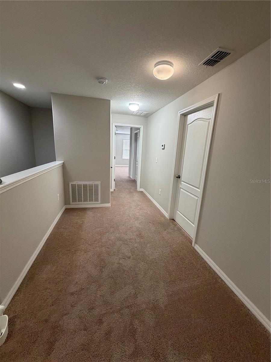 Image 8 of 13 For 2752 Hampton Green Lane