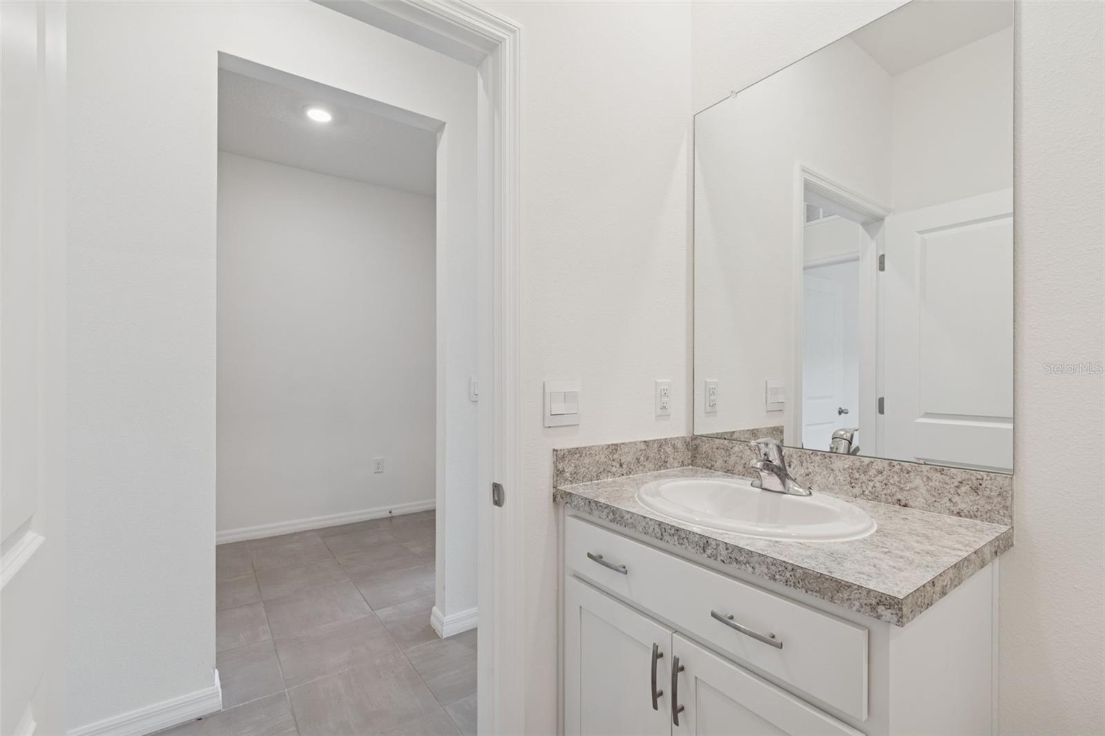 Image 28 of 44 For 7139 Steer Blade Drive