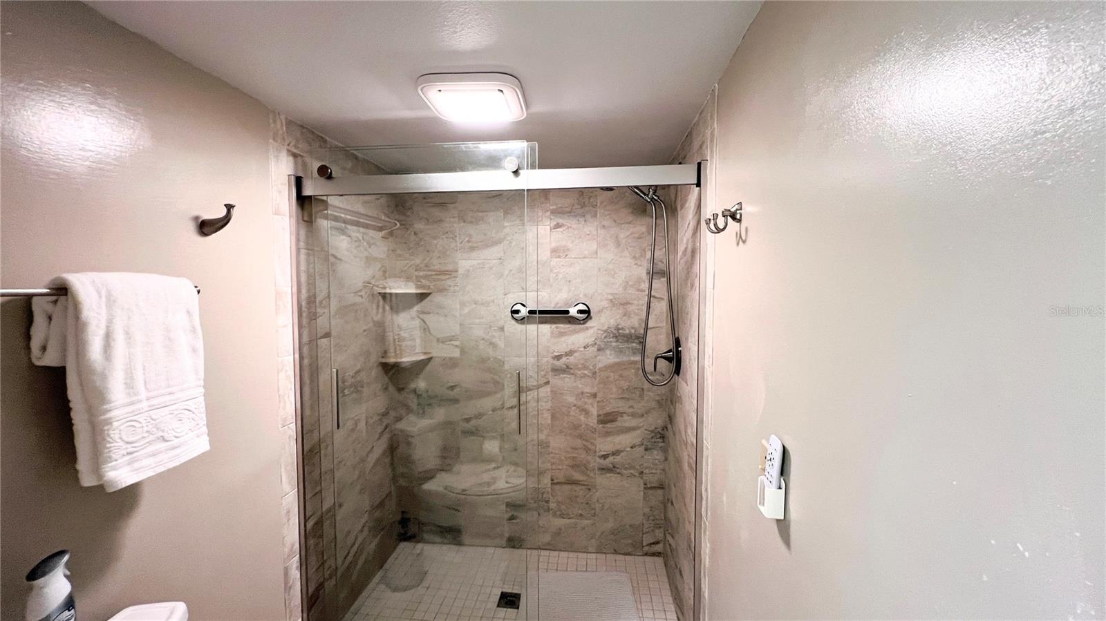 Image 12 of 27 For 363 Pinellas Bayway S 36