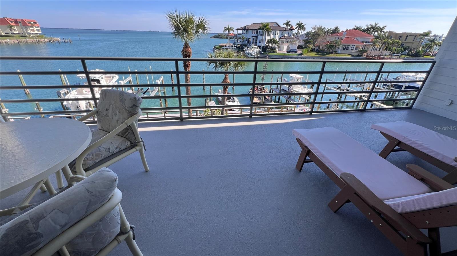 Image 16 of 27 For 363 Pinellas Bayway S 36