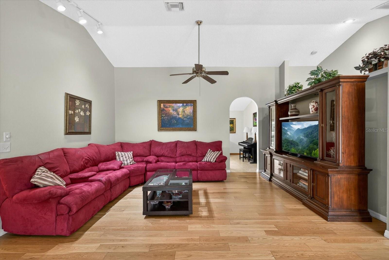 Image 11 of 33 For 4457 Glenbrook Drive