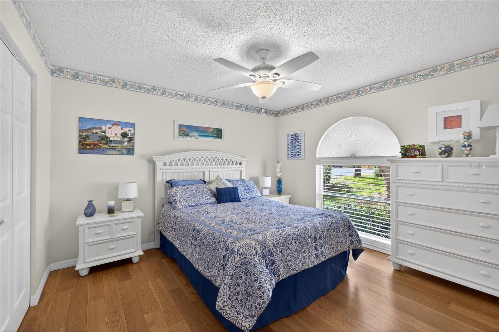 Image 23 of 33 For 4457 Glenbrook Drive