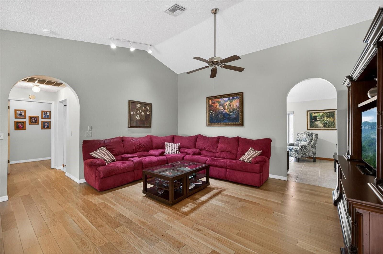 Image 9 of 33 For 4457 Glenbrook Drive