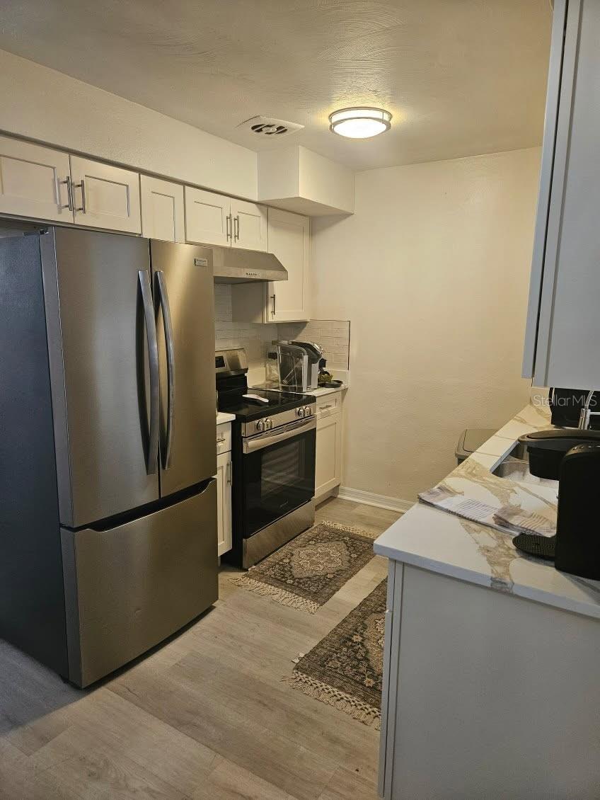 Image 8 of 19 For 1606 Lois Avenue