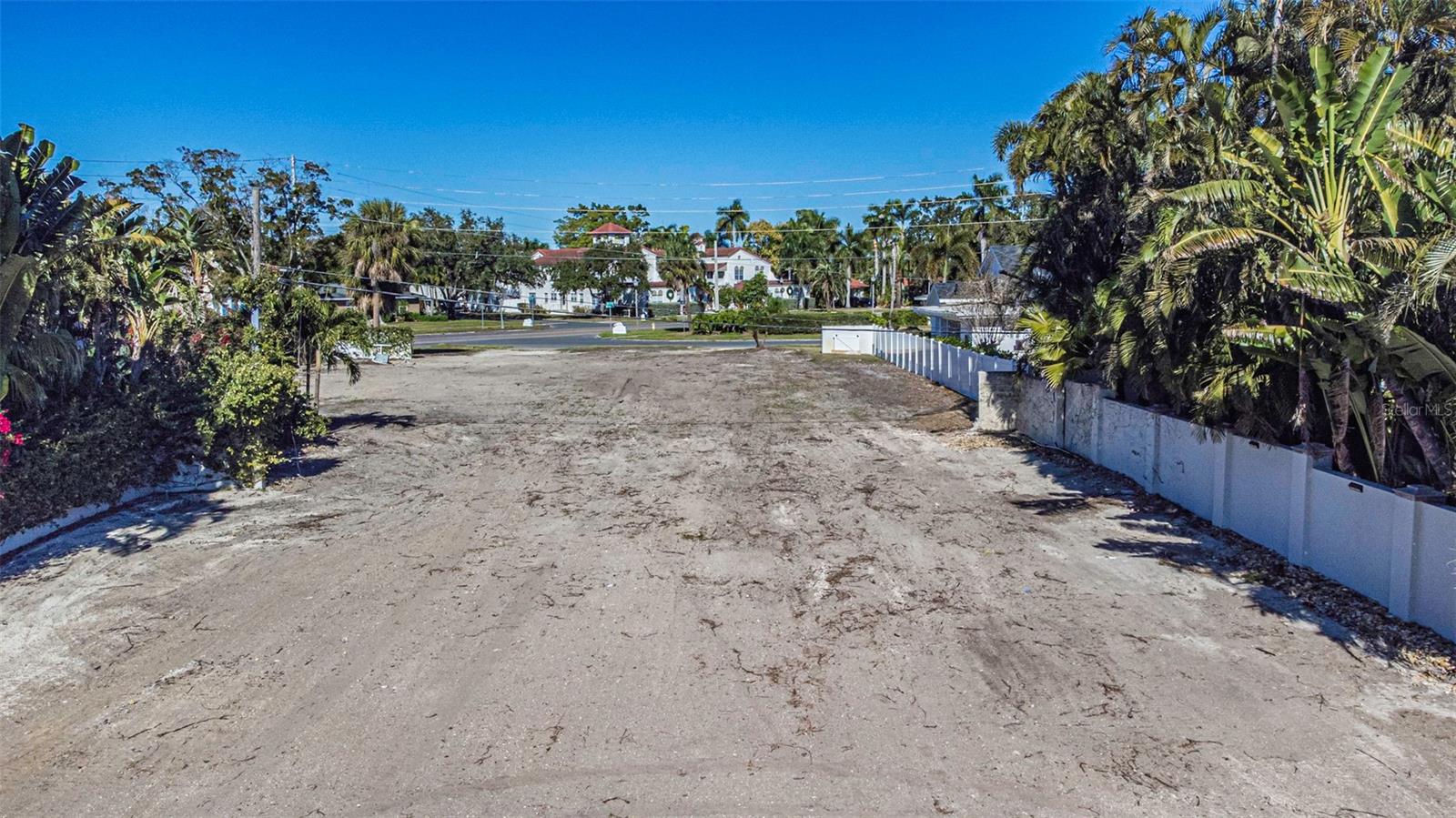 Image 28 of 53 For 140 Brightwaters Boulevard Ne