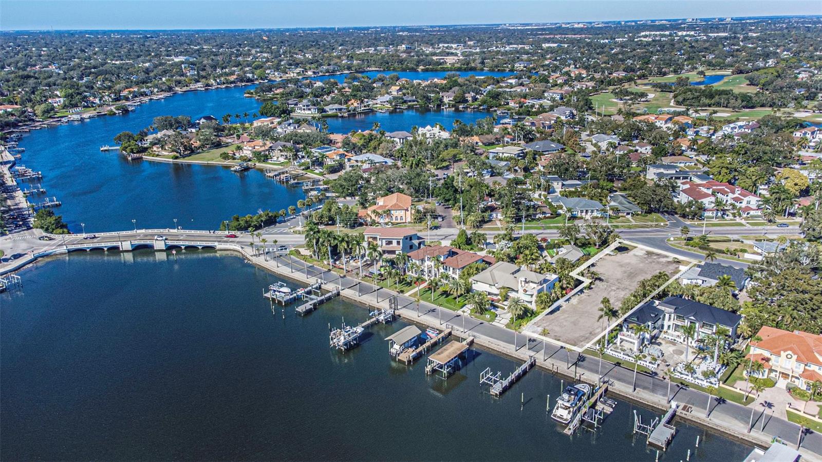 Image 34 of 53 For 140 Brightwaters Boulevard Ne