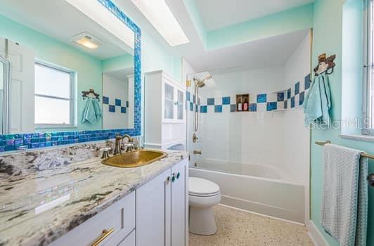 Image 16 of 30 For 1447 Hill Drive