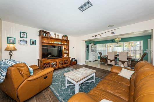 Image 5 of 30 For 1447 Hill Drive