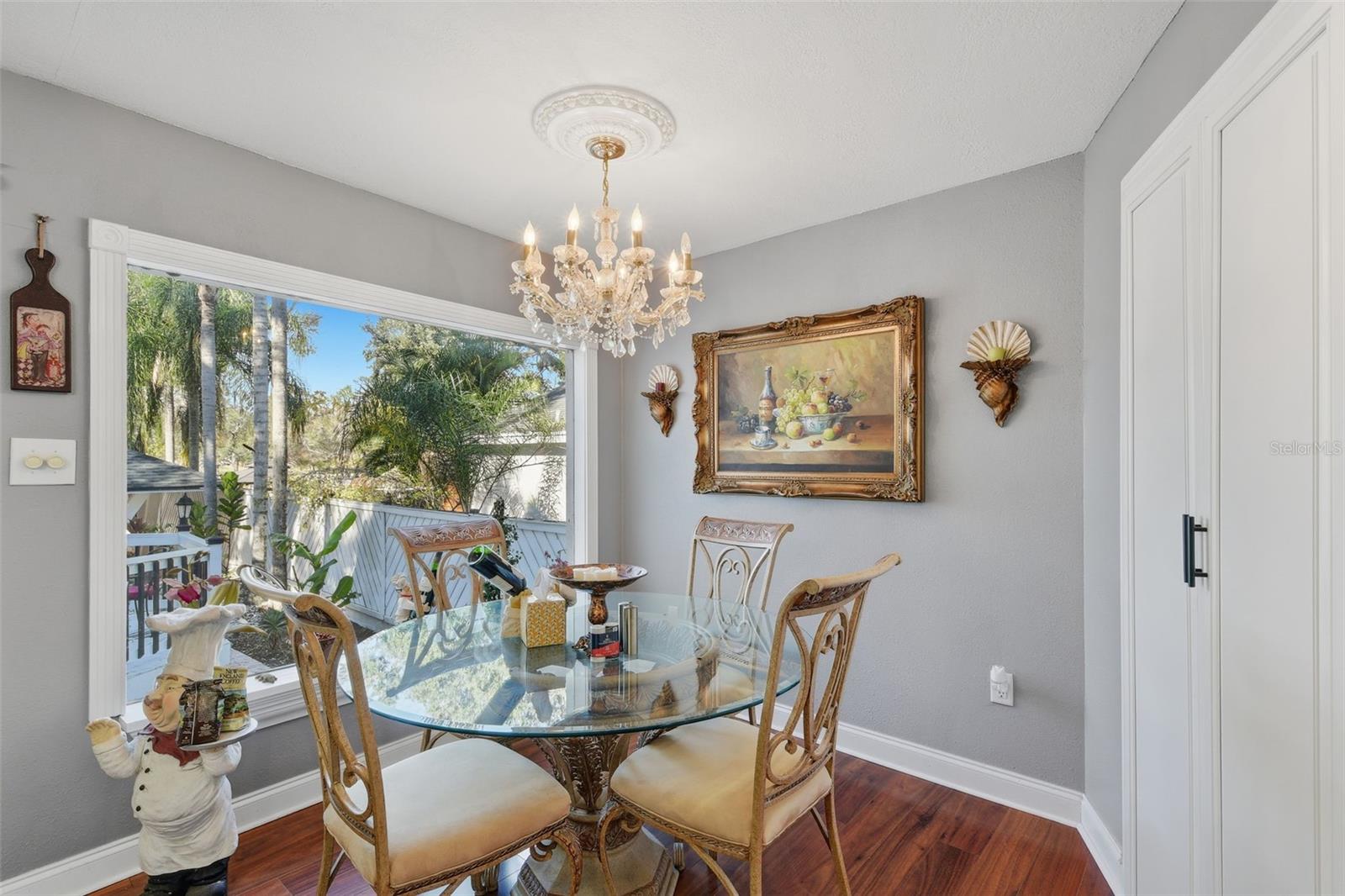 Image 23 of 88 For 7214 Ola Avenue