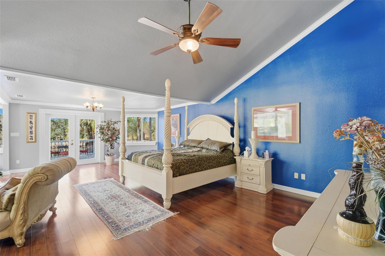 Image 32 of 88 For 7214 Ola Avenue