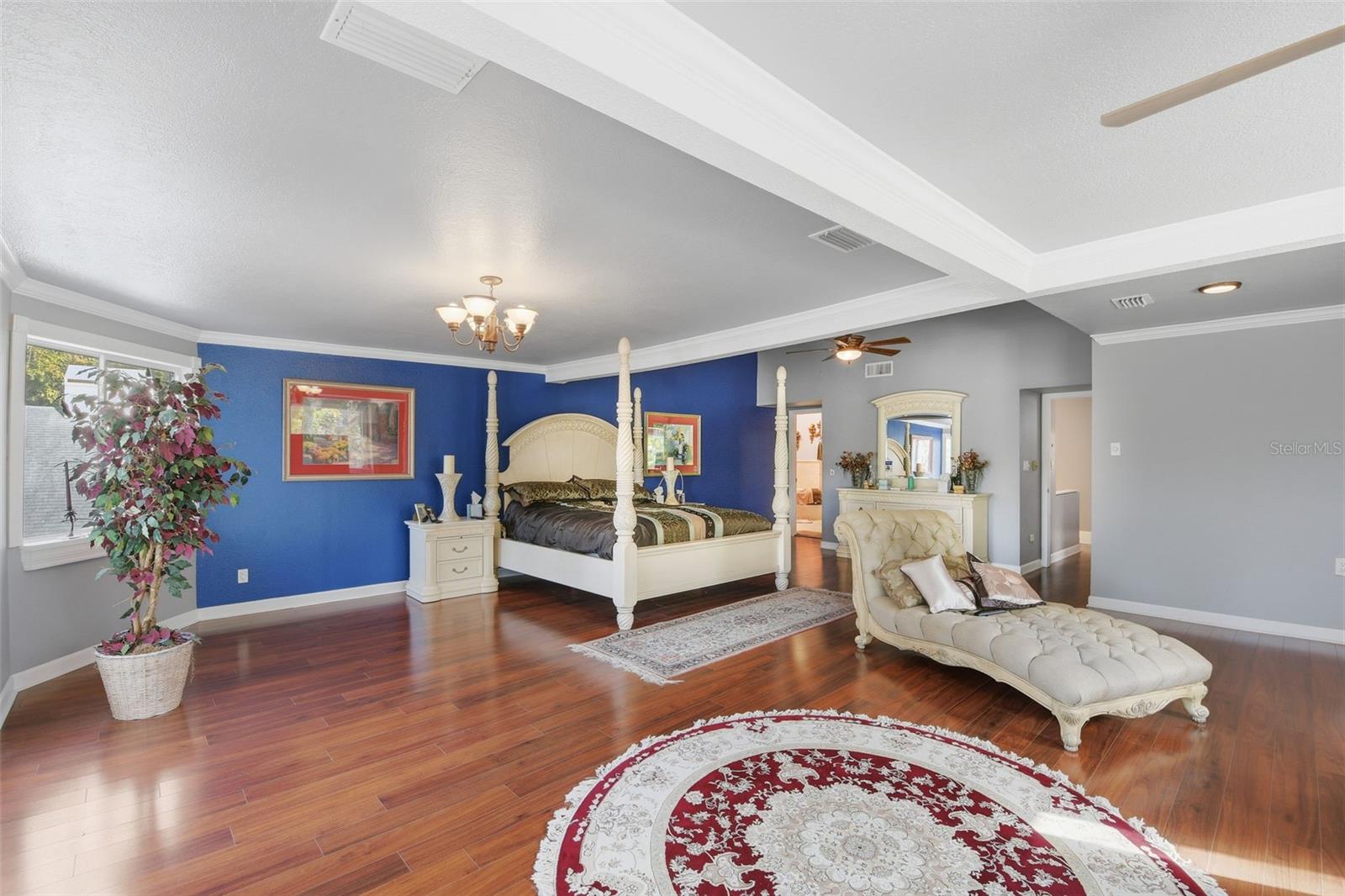 Image 35 of 88 For 7214 Ola Avenue