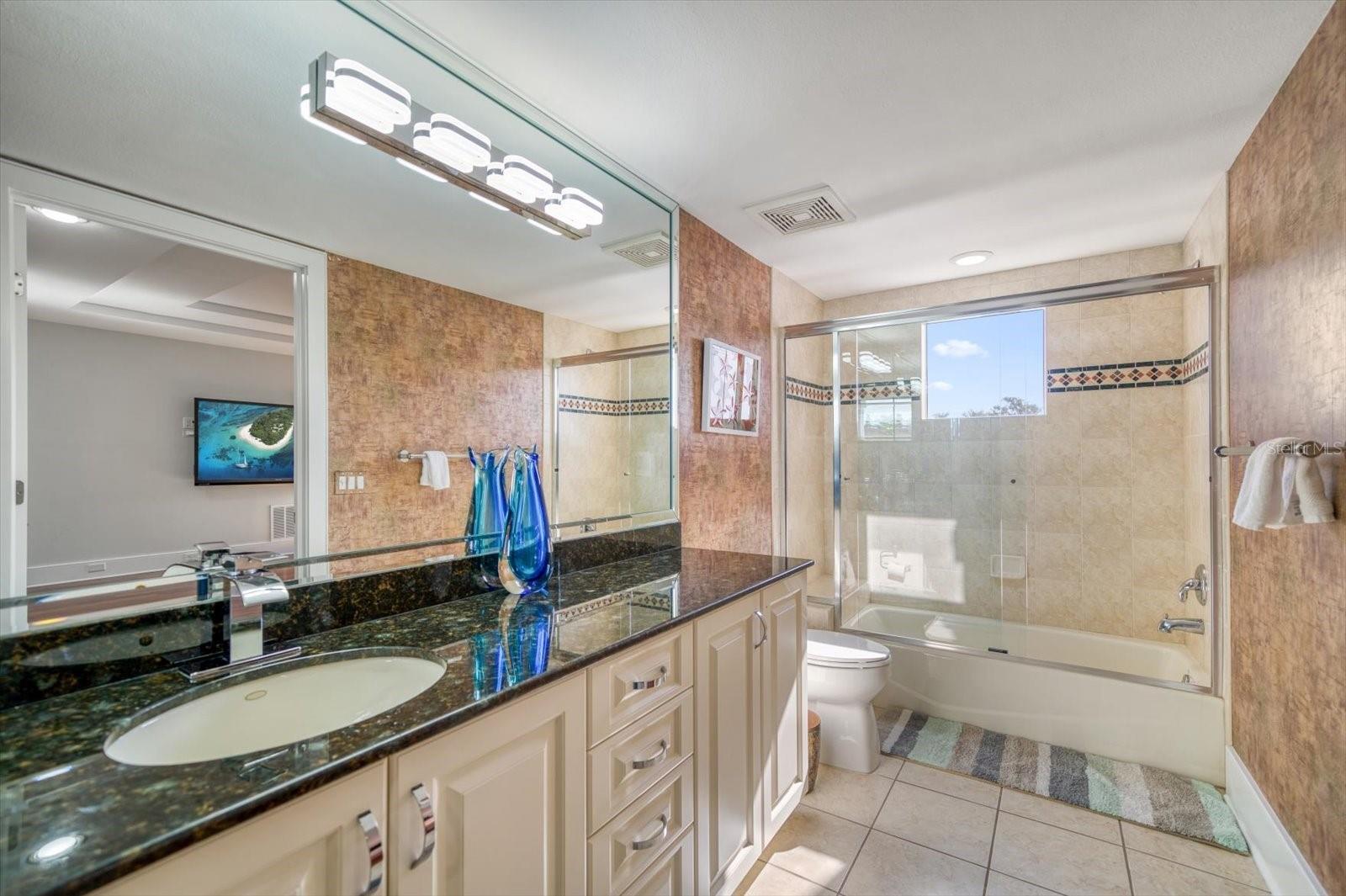 Image 25 of 64 For 42 Midway Island