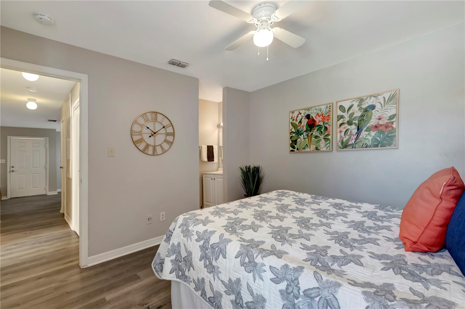 Image 21 of 28 For 1400 Gandy Boulevard N 502