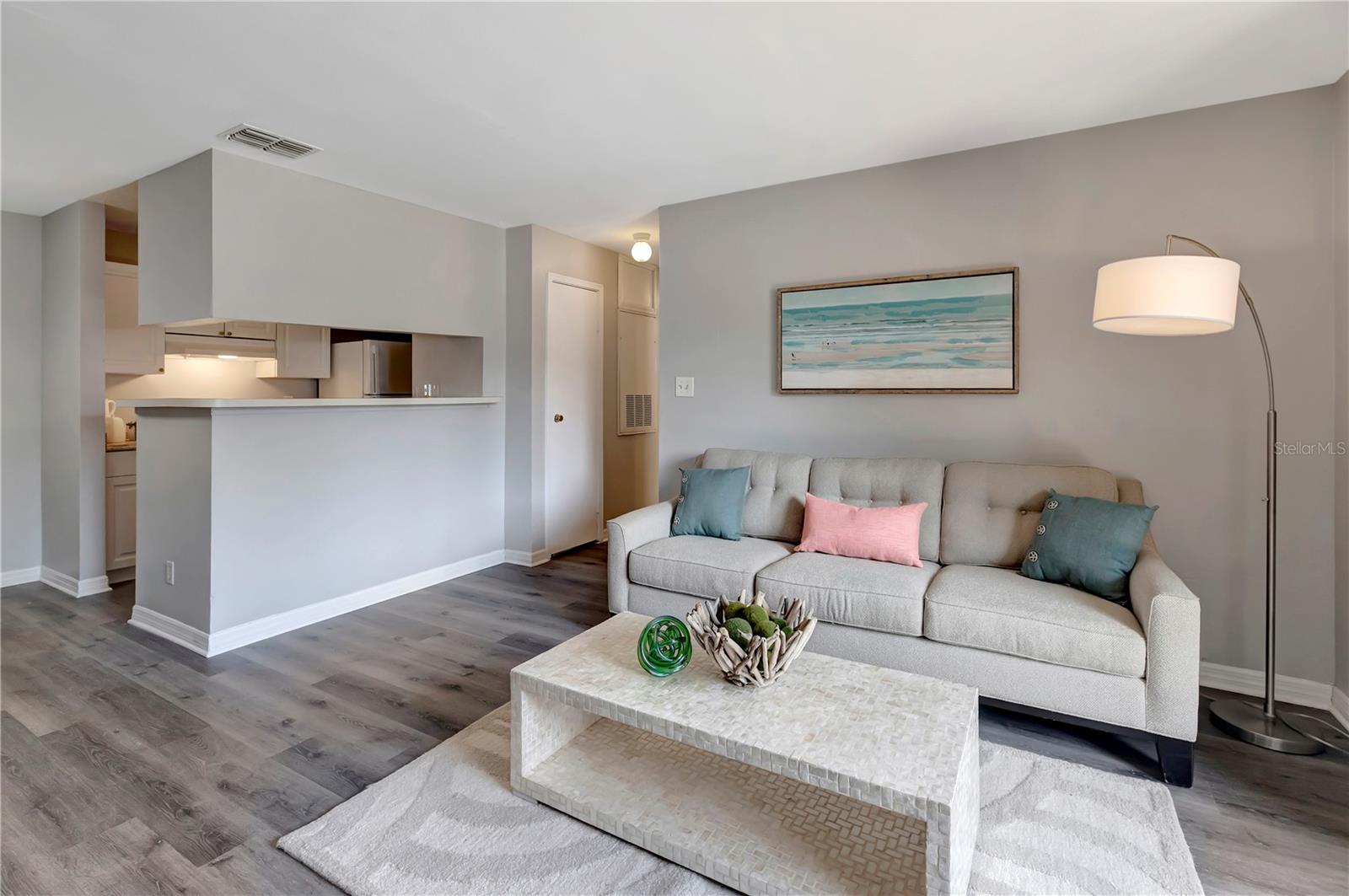 Image 7 of 28 For 1400 Gandy Boulevard N 502