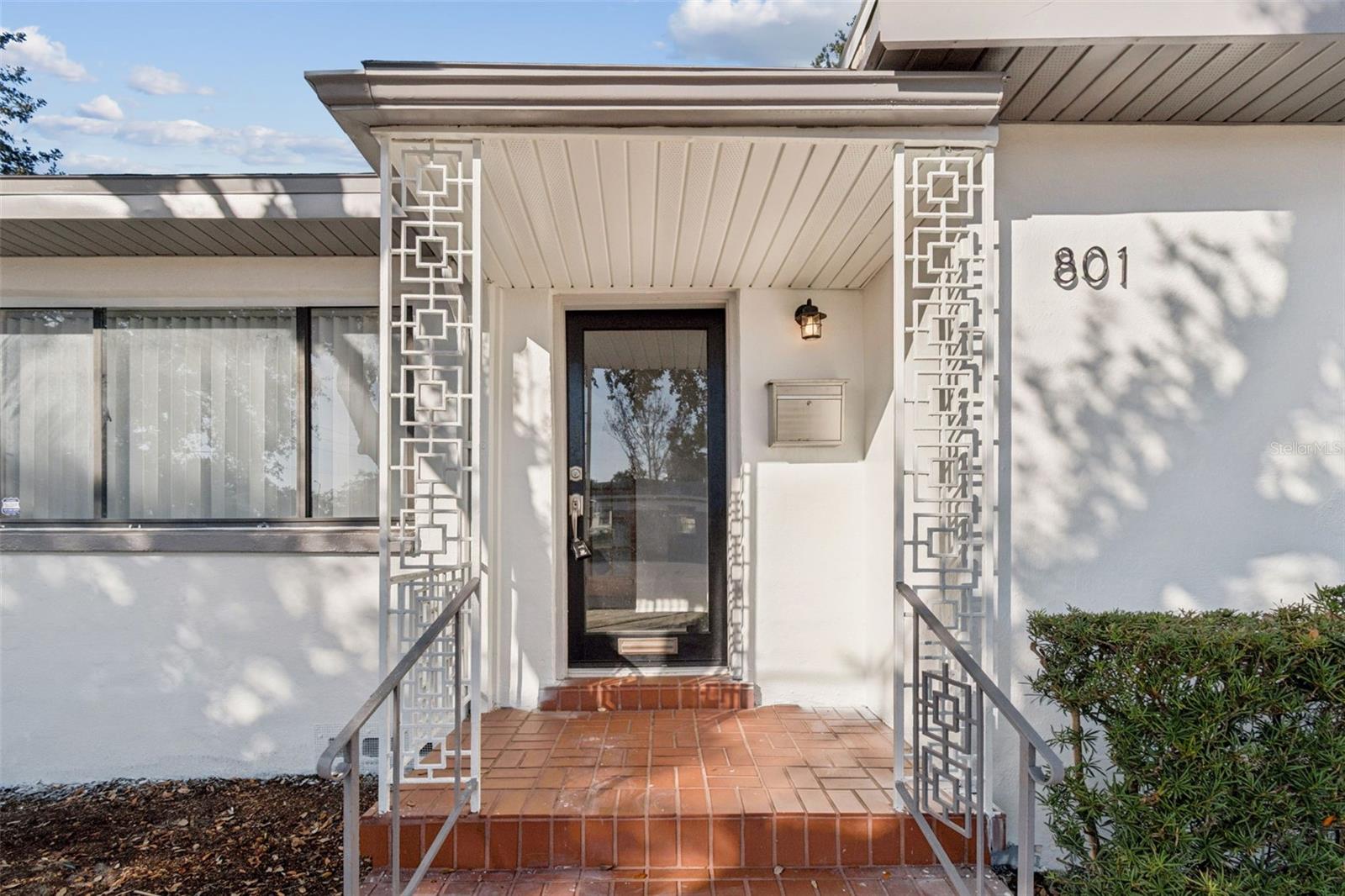 Image 3 of 13 For 801 49th Street N