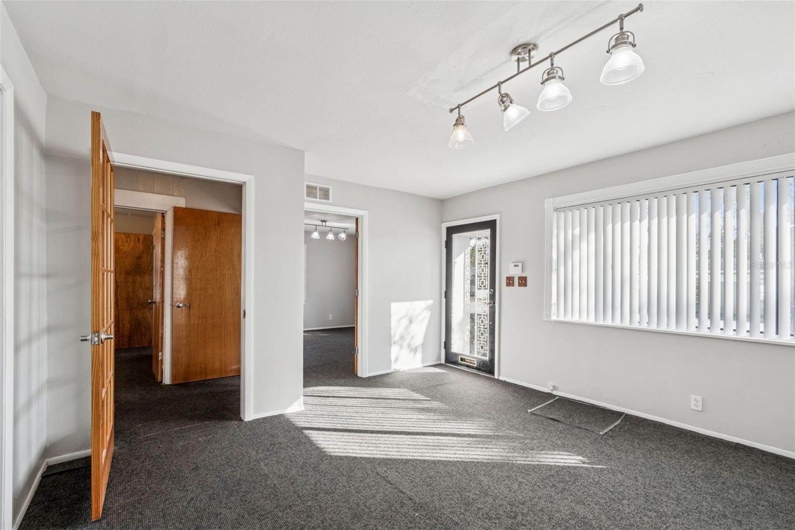 Image 5 of 13 For 801 49th Street N