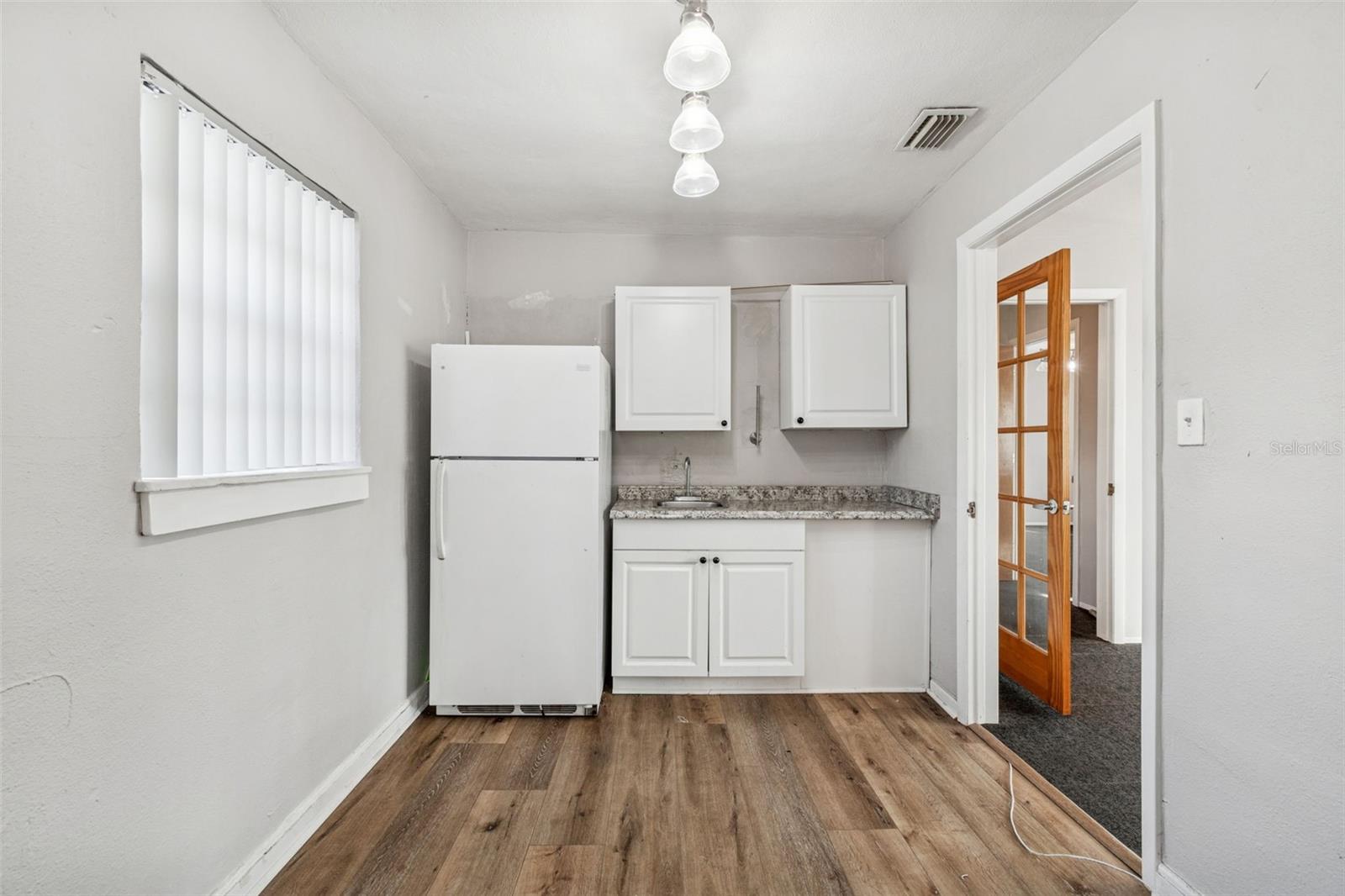 Image 6 of 13 For 801 49th Street N