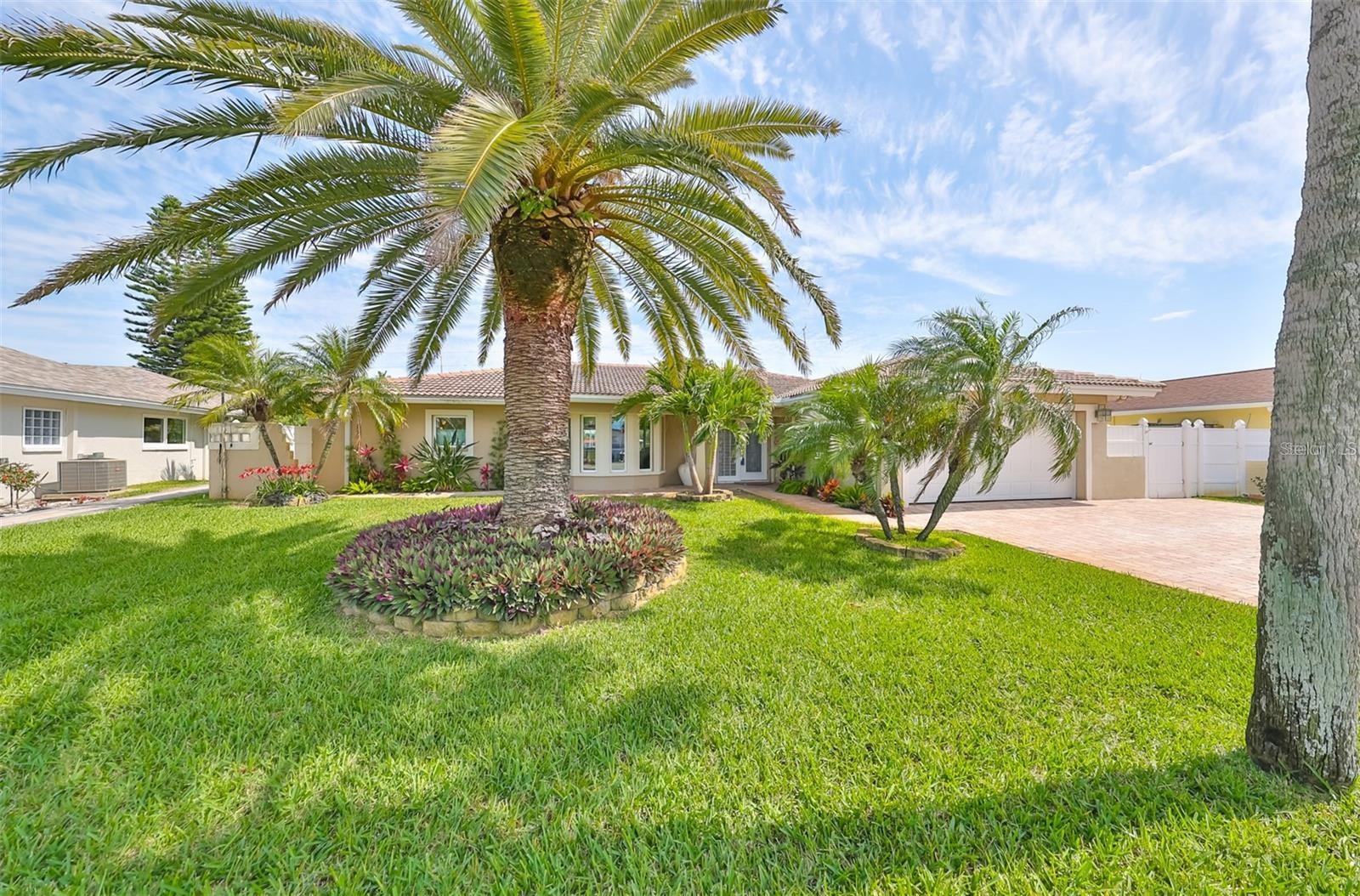 Details for 6429 Lake Sunrise Drive, APOLLO BEACH, FL 33572