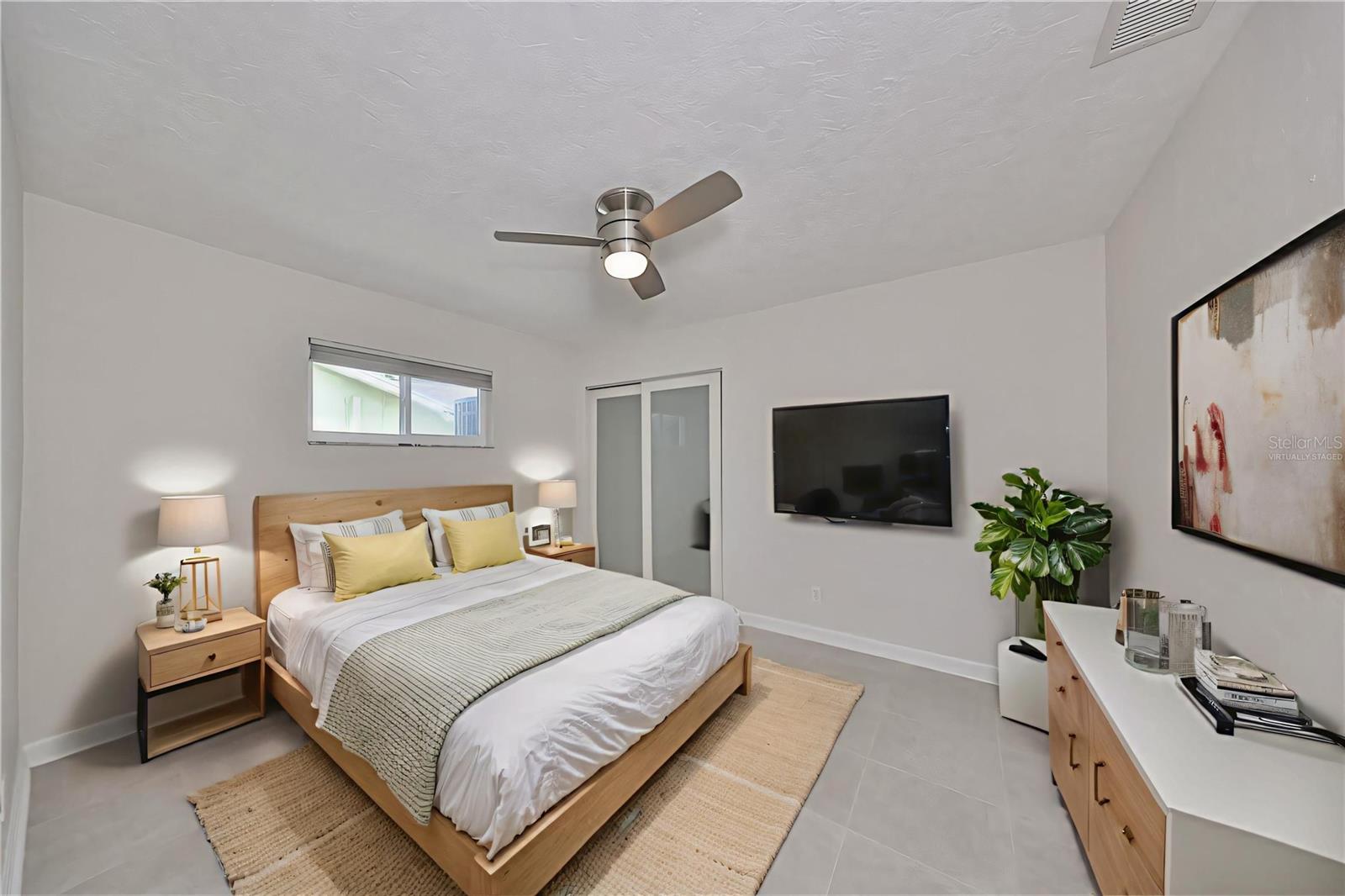 Image 20 of 42 For 6429 Lake Sunrise Drive