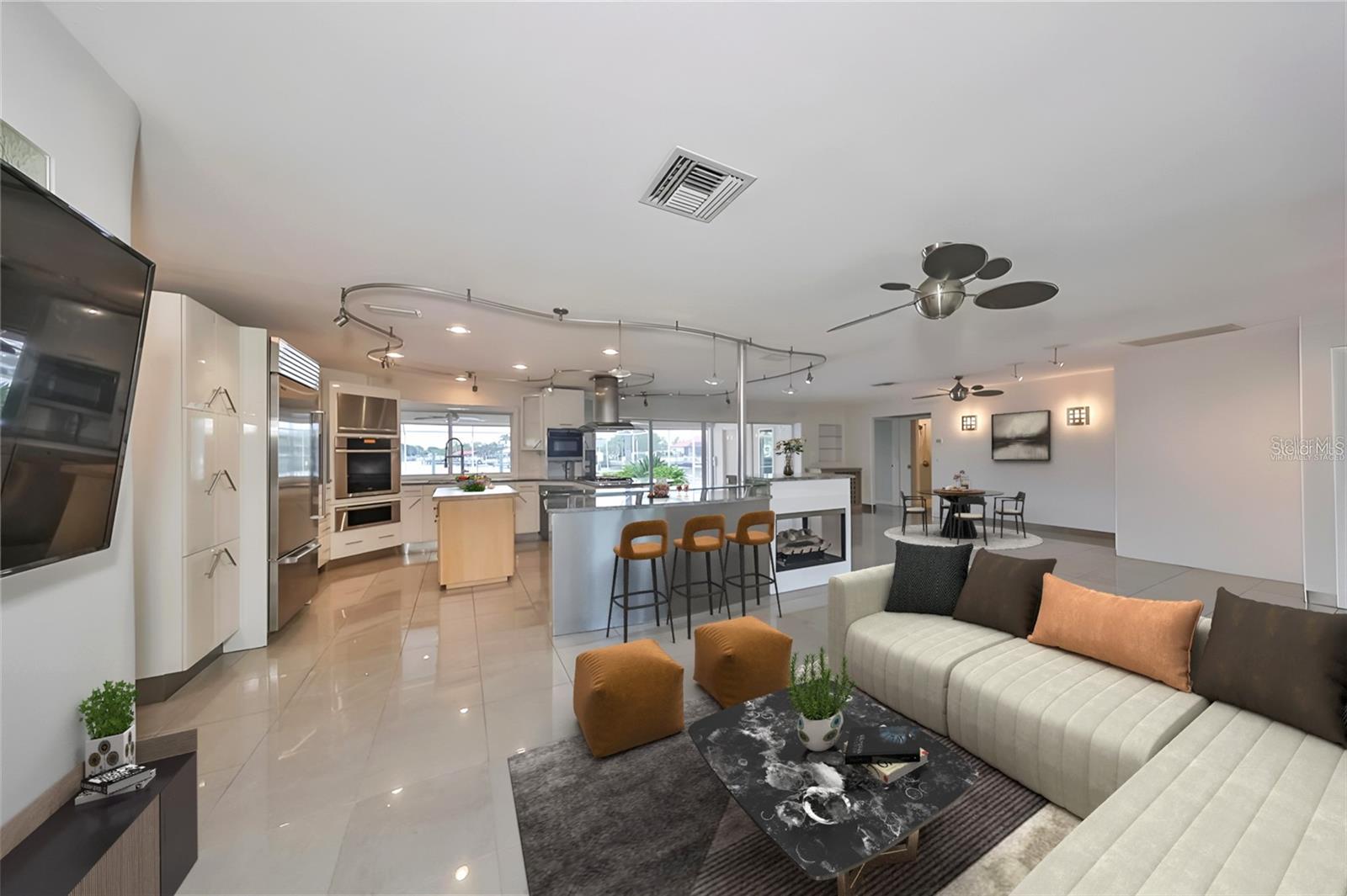 Image 6 of 42 For 6429 Lake Sunrise Drive