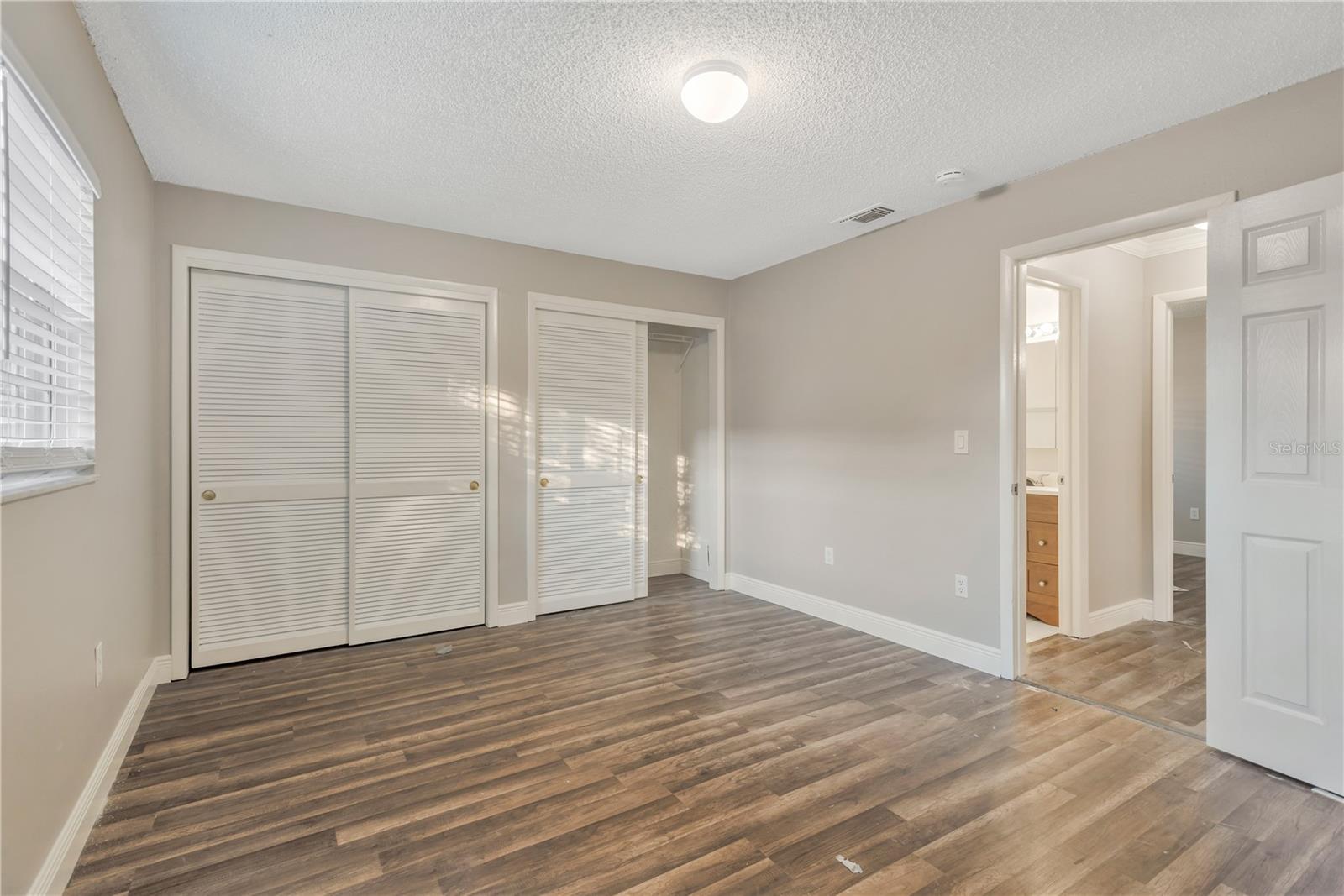 Image 20 of 27 For 13005 Willoughby Lane