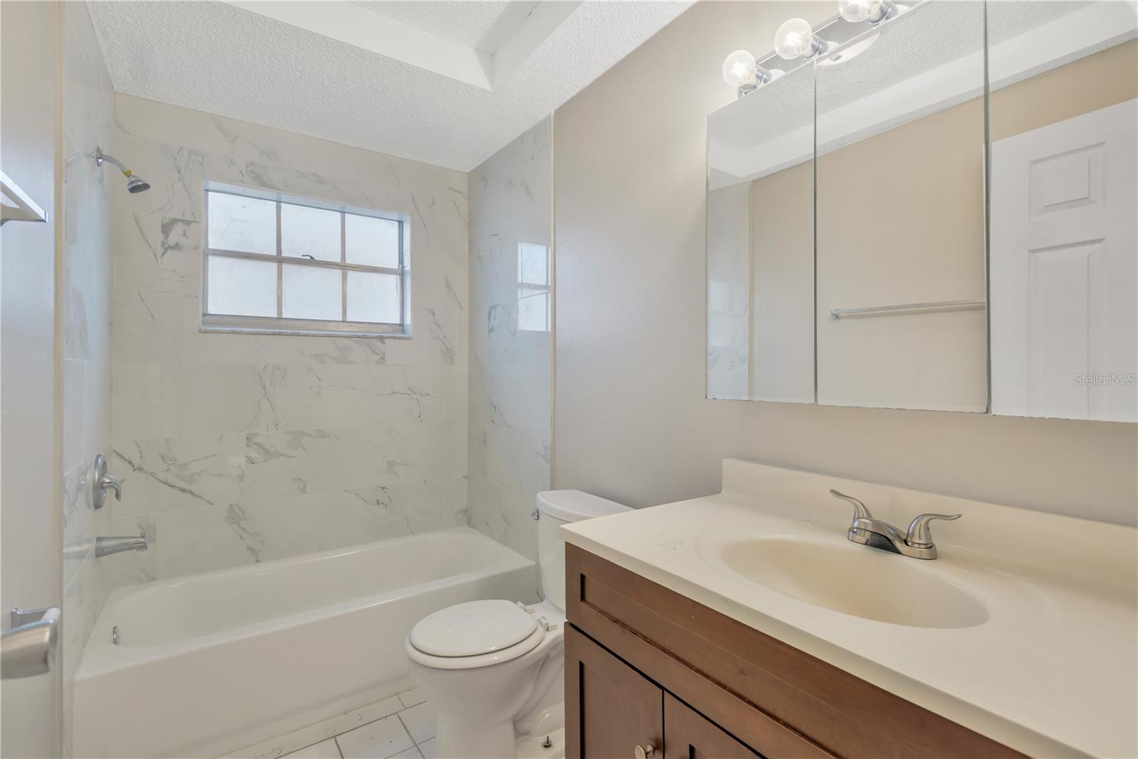 Image 22 of 27 For 13005 Willoughby Lane