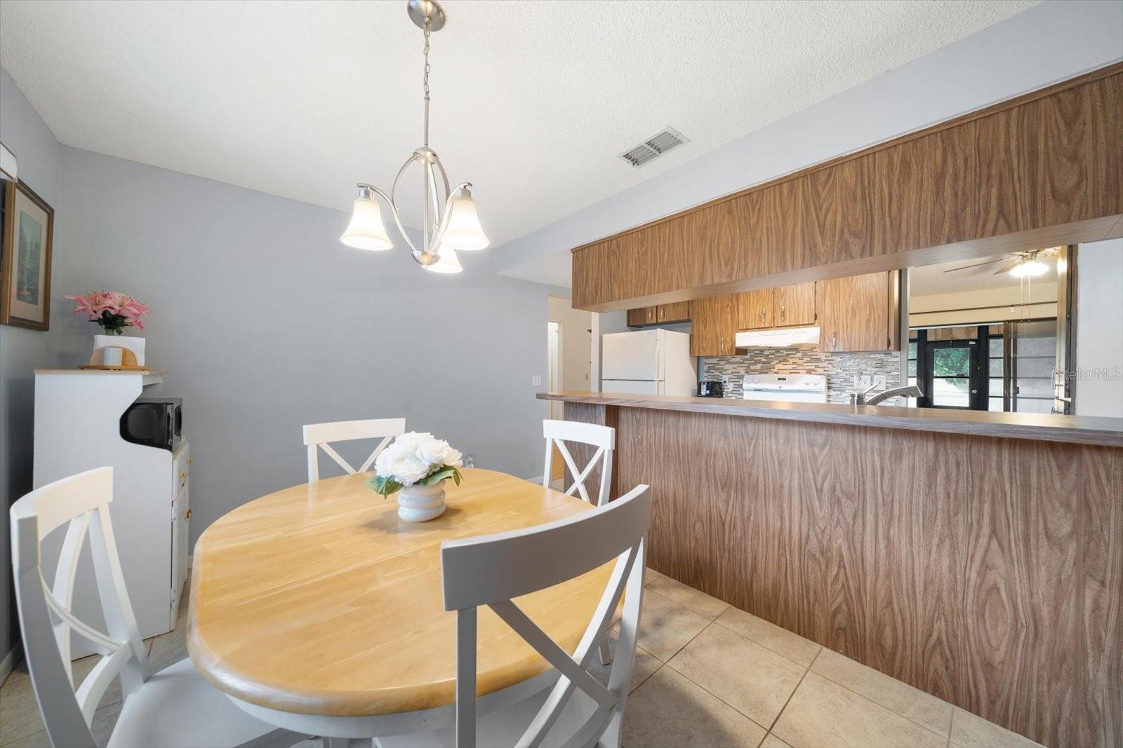 Image 15 of 34 For 2545 Colony Drive