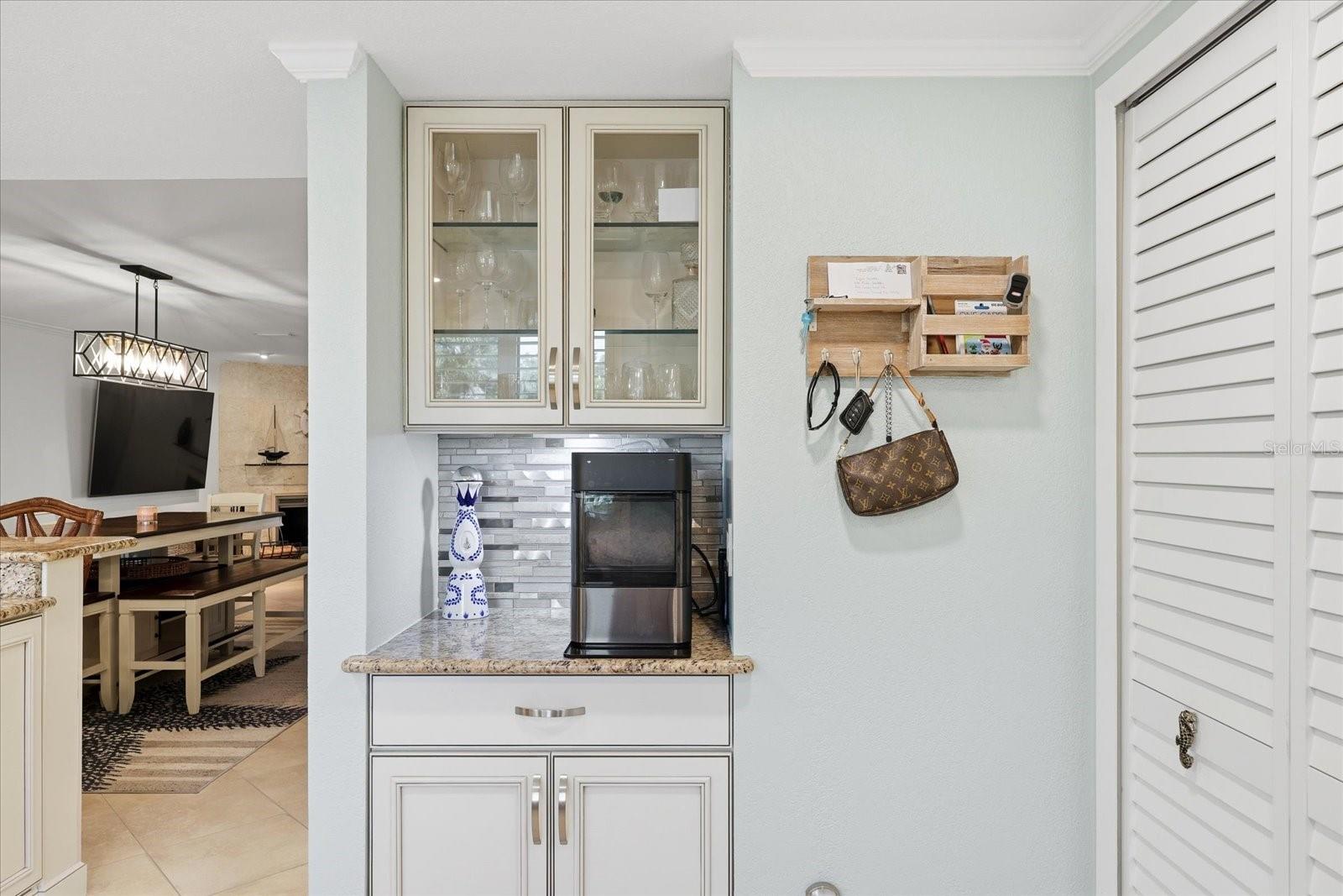 Image 11 of 66 For 501 Sandy Hook Road