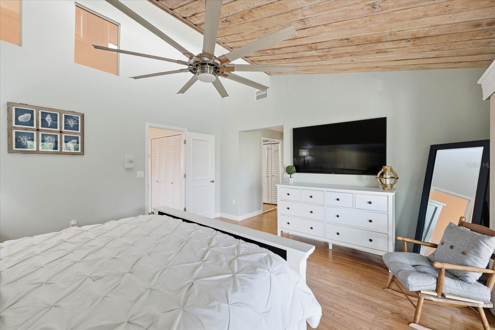 Image 28 of 66 For 501 Sandy Hook Road