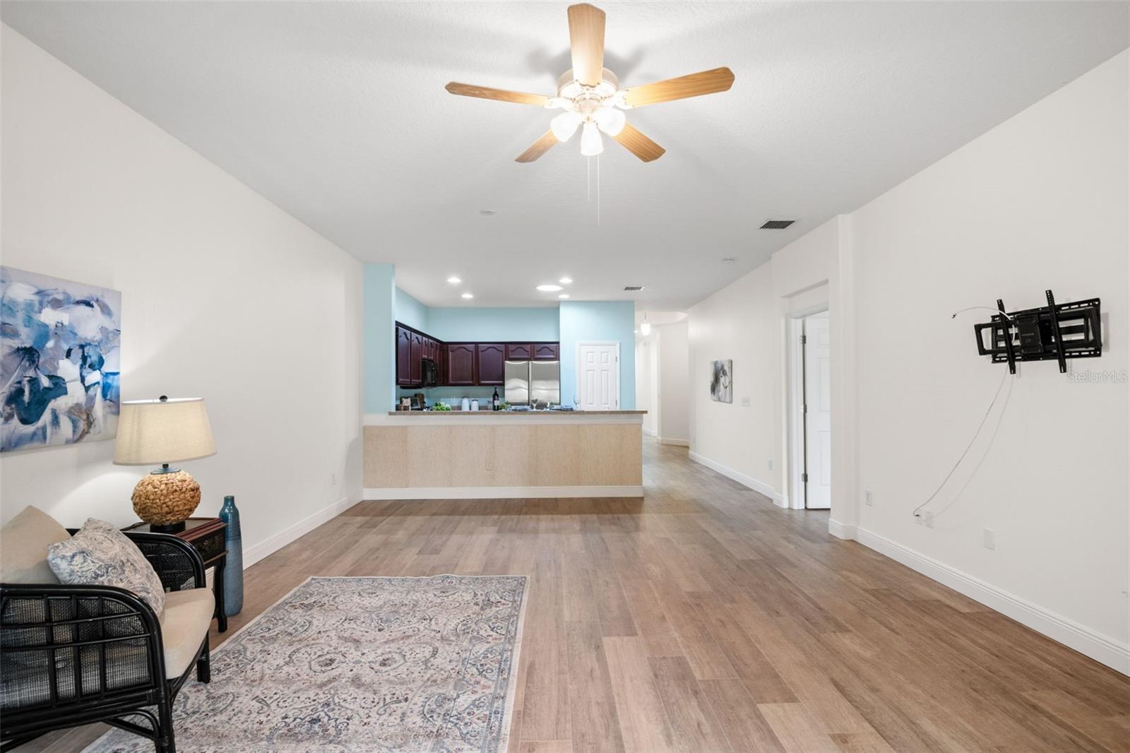 Image 10 of 42 For 2003 Barracuda Court