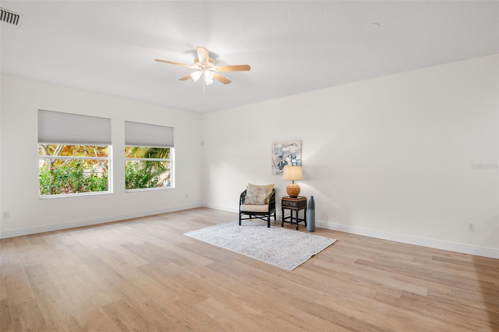 Image 11 of 42 For 2003 Barracuda Court