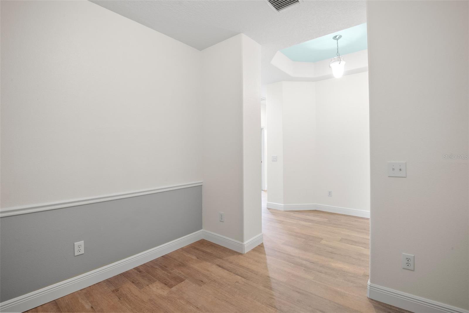 Image 13 of 42 For 2003 Barracuda Court