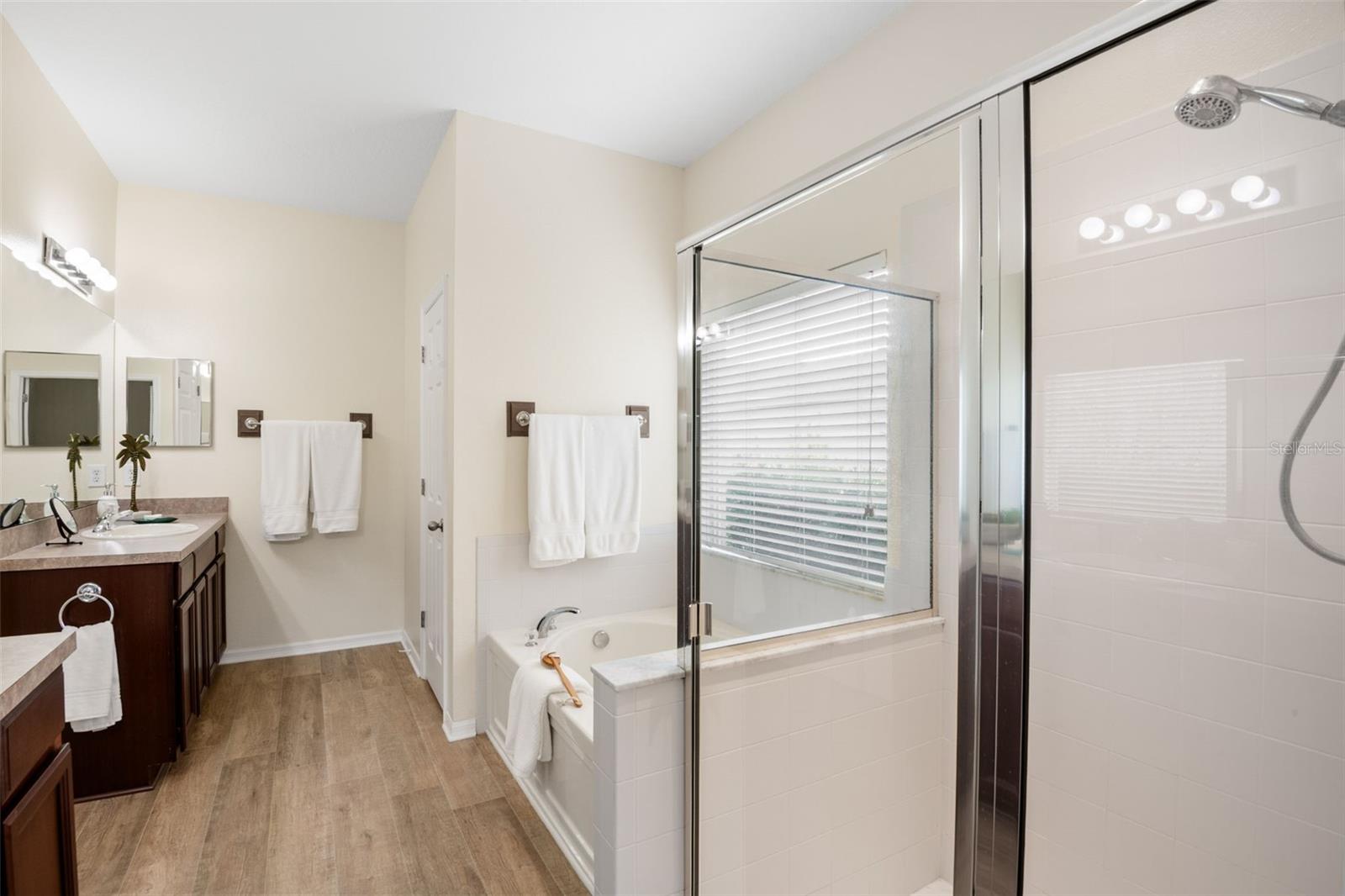 Image 20 of 42 For 2003 Barracuda Court