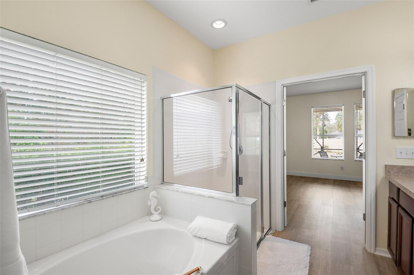 Image 22 of 42 For 2003 Barracuda Court