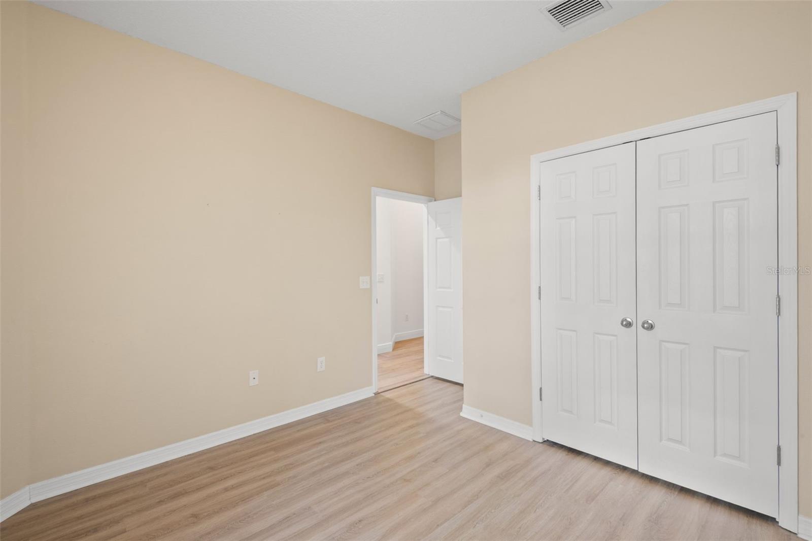 Image 24 of 42 For 2003 Barracuda Court