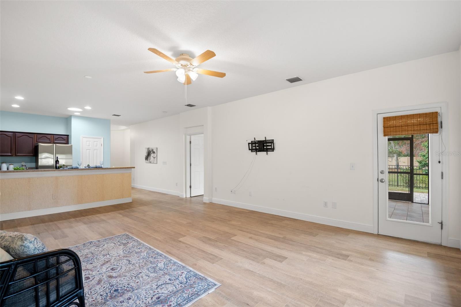 Image 8 of 42 For 2003 Barracuda Court