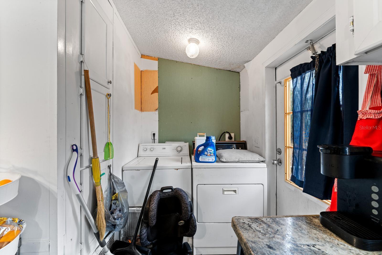 Image 14 of 20 For 17558 Caufield Road