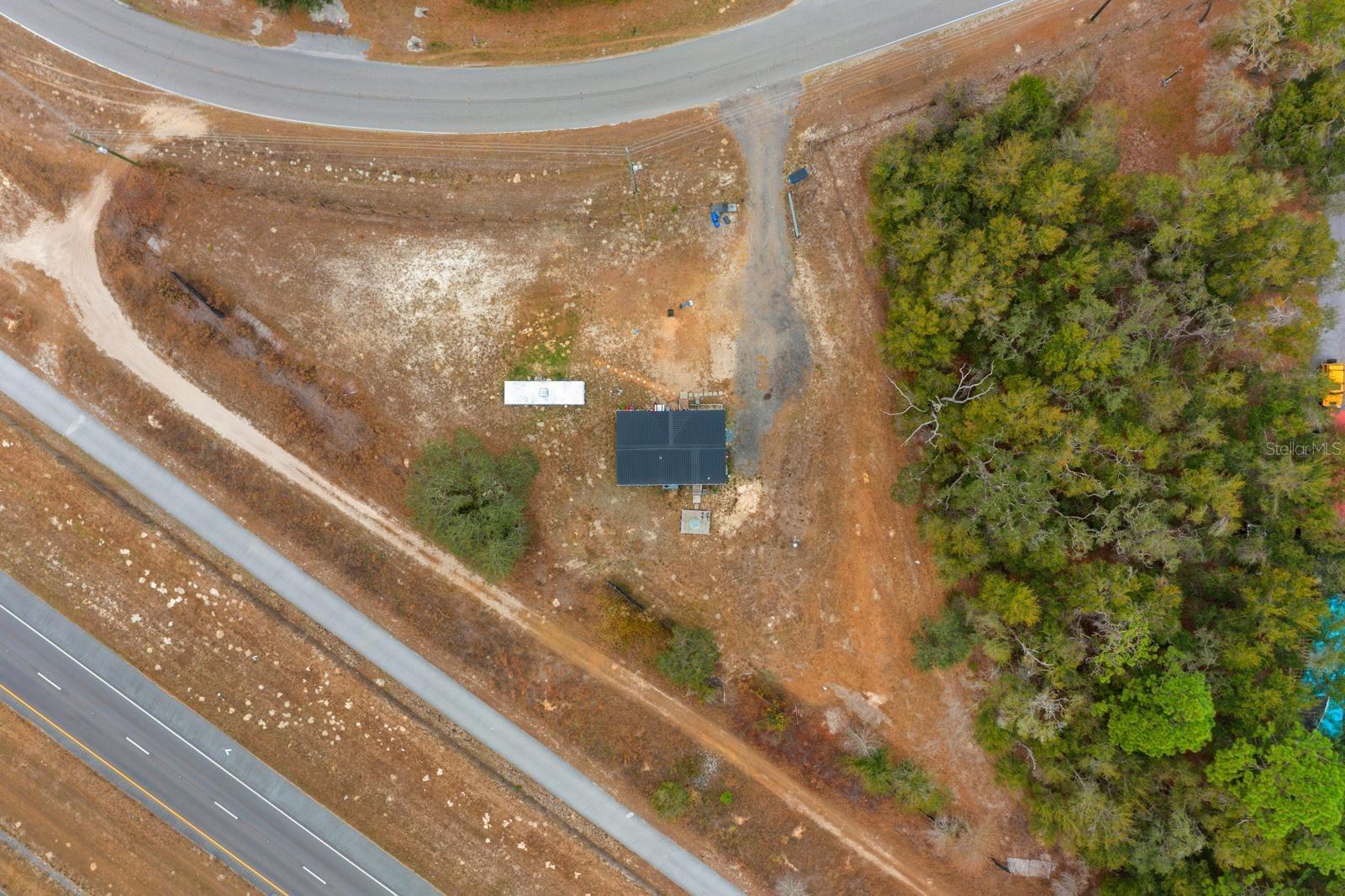 Image 19 of 20 For 17558 Caufield Road