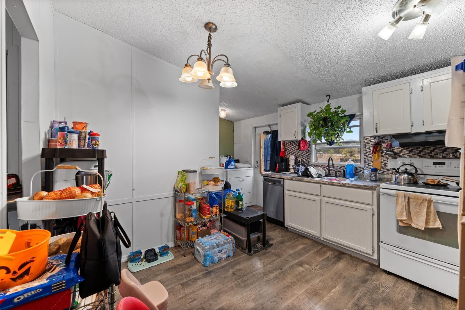 Image 6 of 20 For 17558 Caufield Road