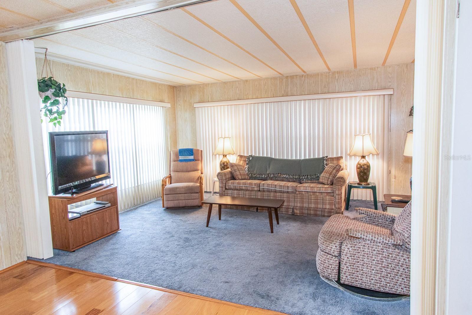 Image 15 of 51 For 291 Lake Tarpon Drive